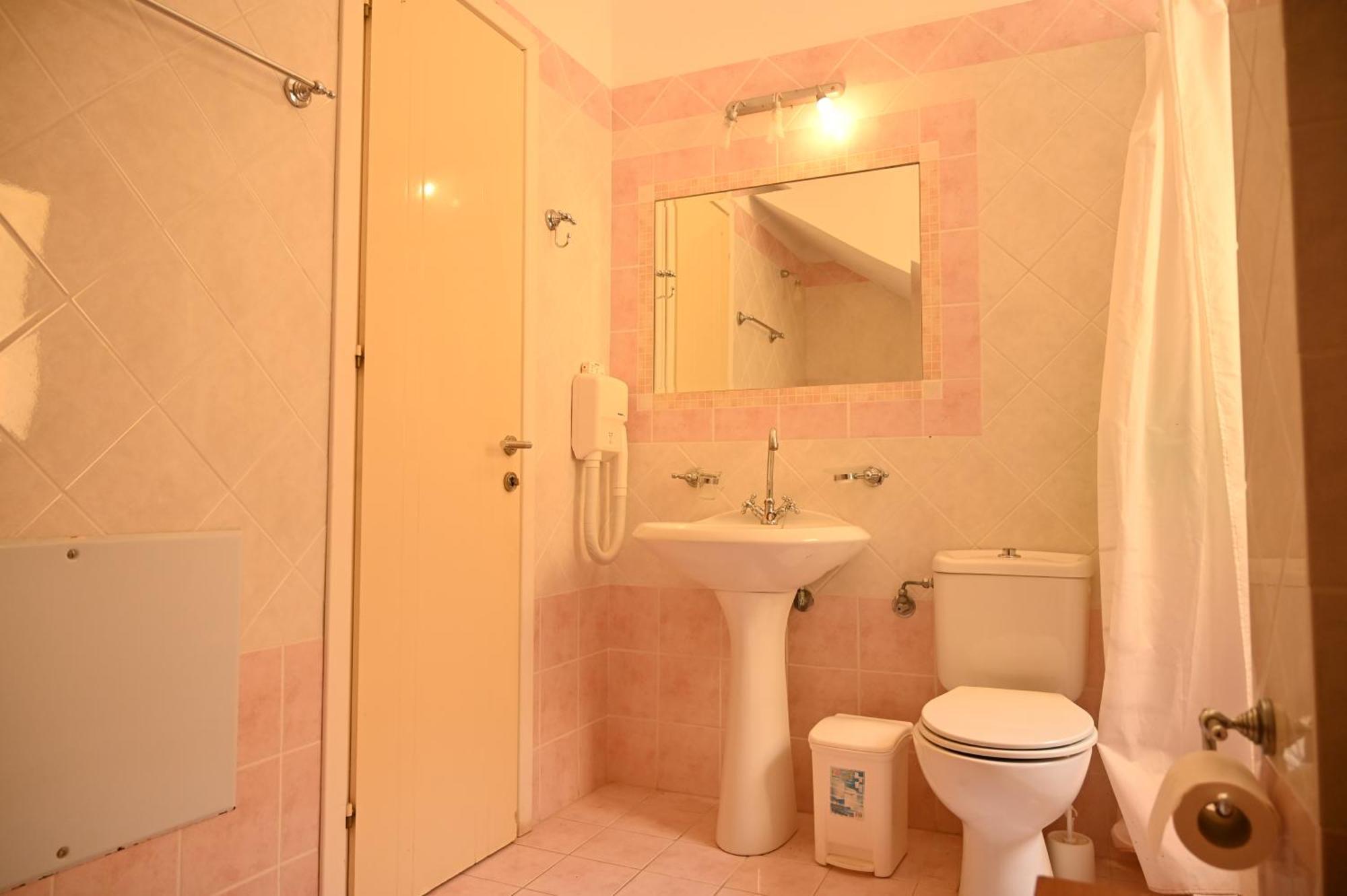 liocharis villas Lourdata  Extérieur photo