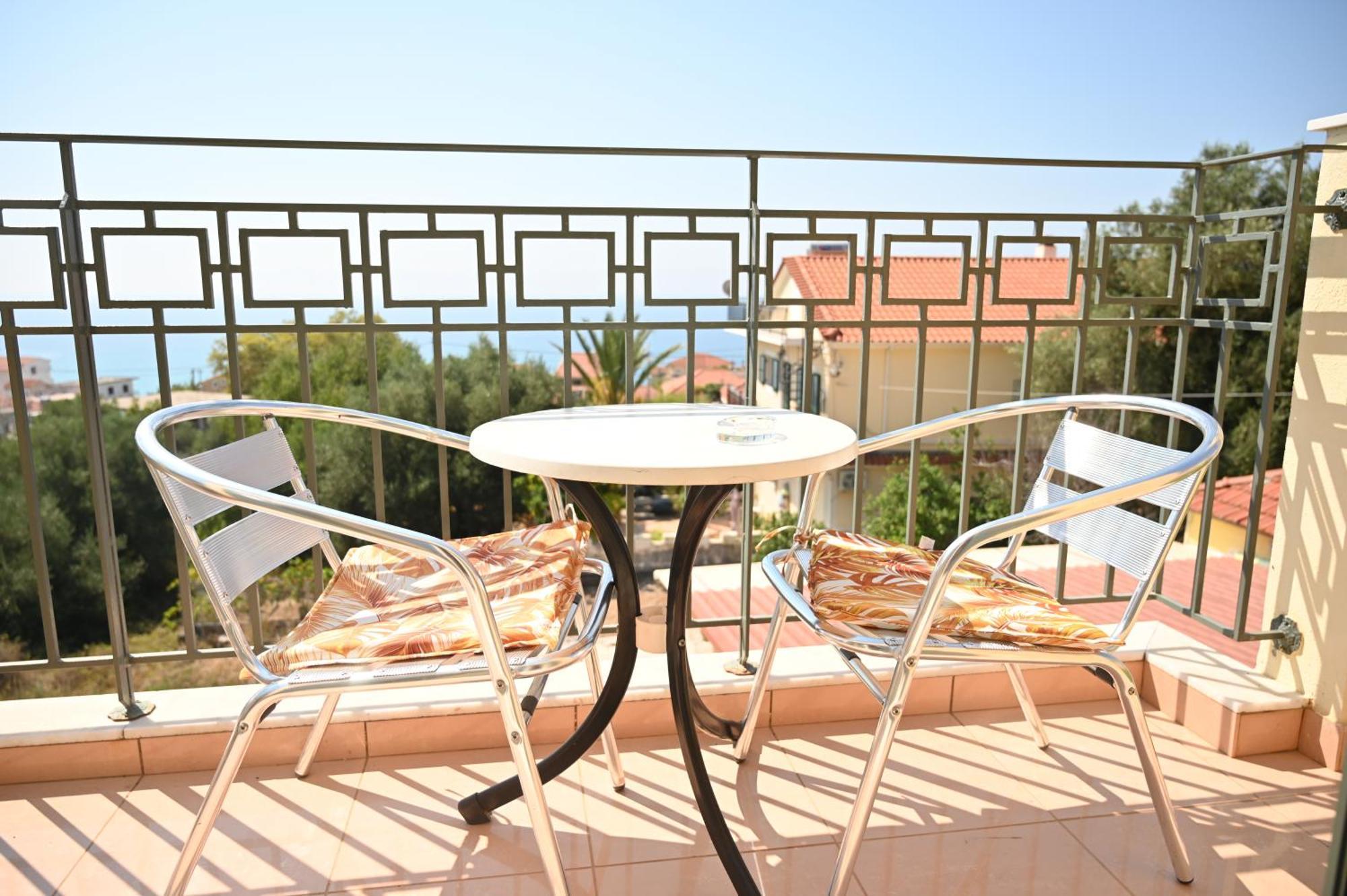 liocharis villas Lourdata  Extérieur photo