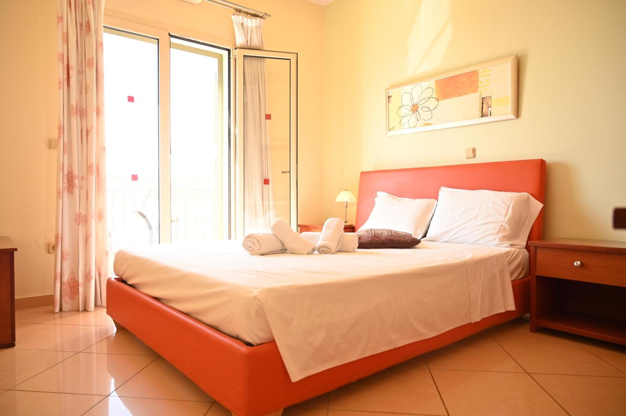 liocharis villas Lourdata  Extérieur photo